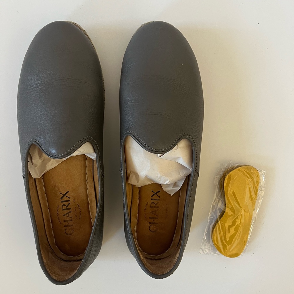 Charix Classic Slip-On, Gray, Size 38